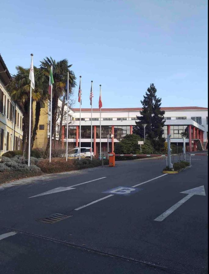 Sesto Calende Centro Lägenhet Exteriör bild